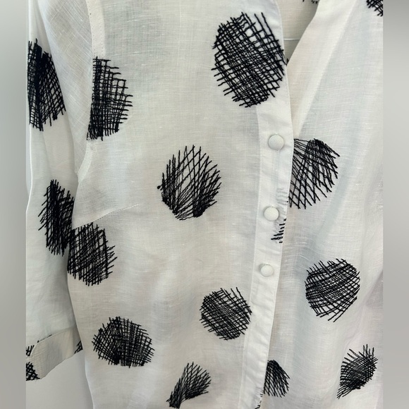 Tweeds White Linen Button Down Women’s Shirt with Black Embroidery Size Large - Picture 10 of 11